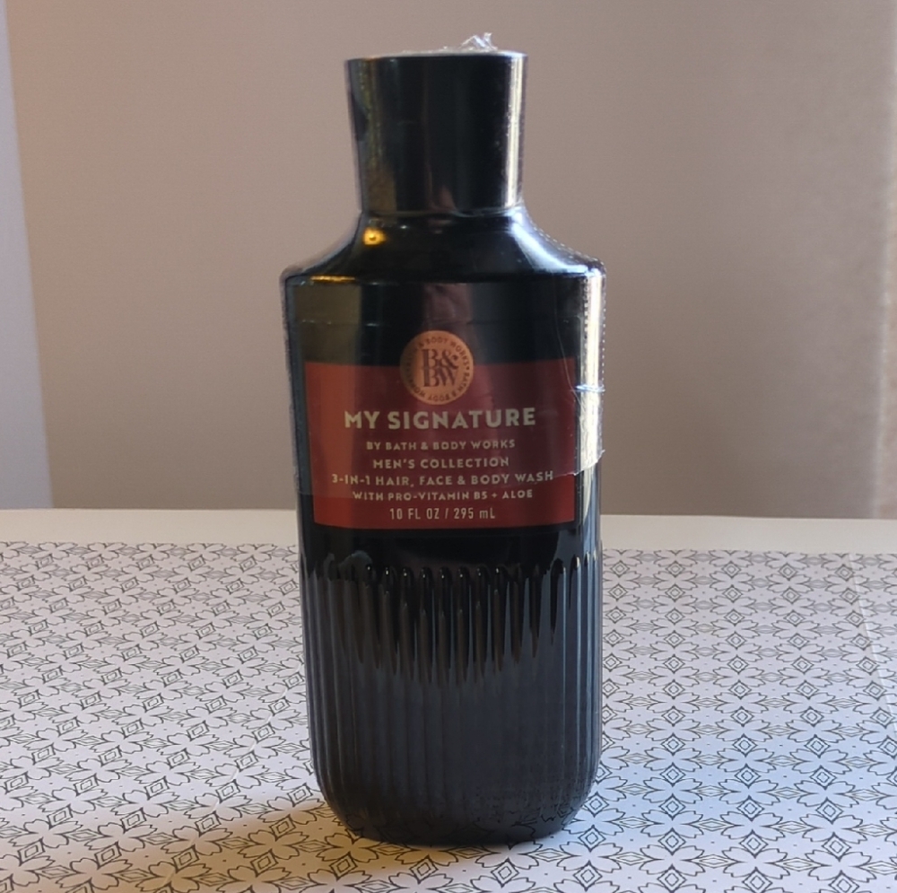 Bath & Body Works My Signature 2-in-1 Wash - Black and Red